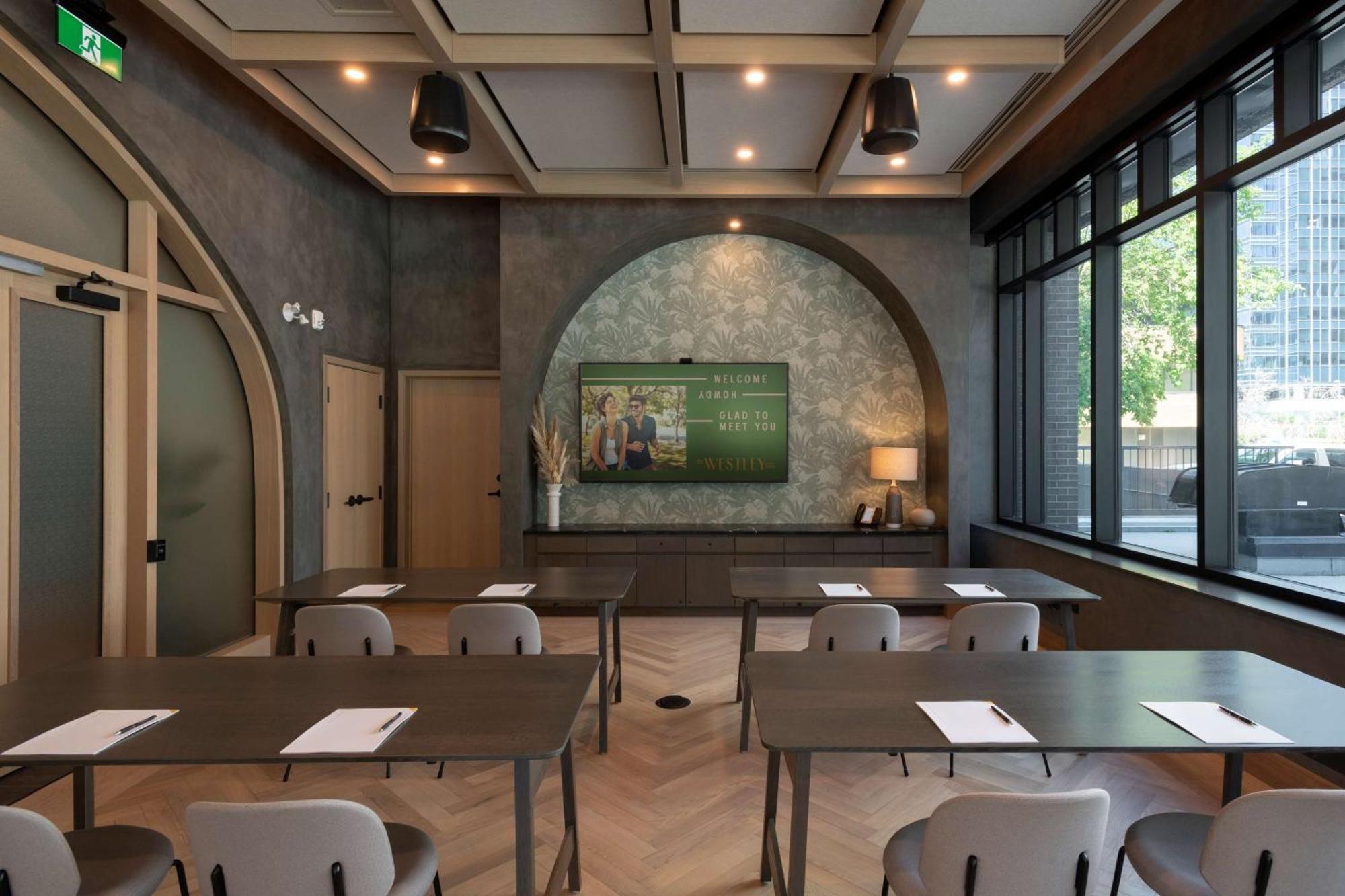 The Westley Calgary Downtown, Tapestry Collection By Hilton Hotel Екстериор снимка